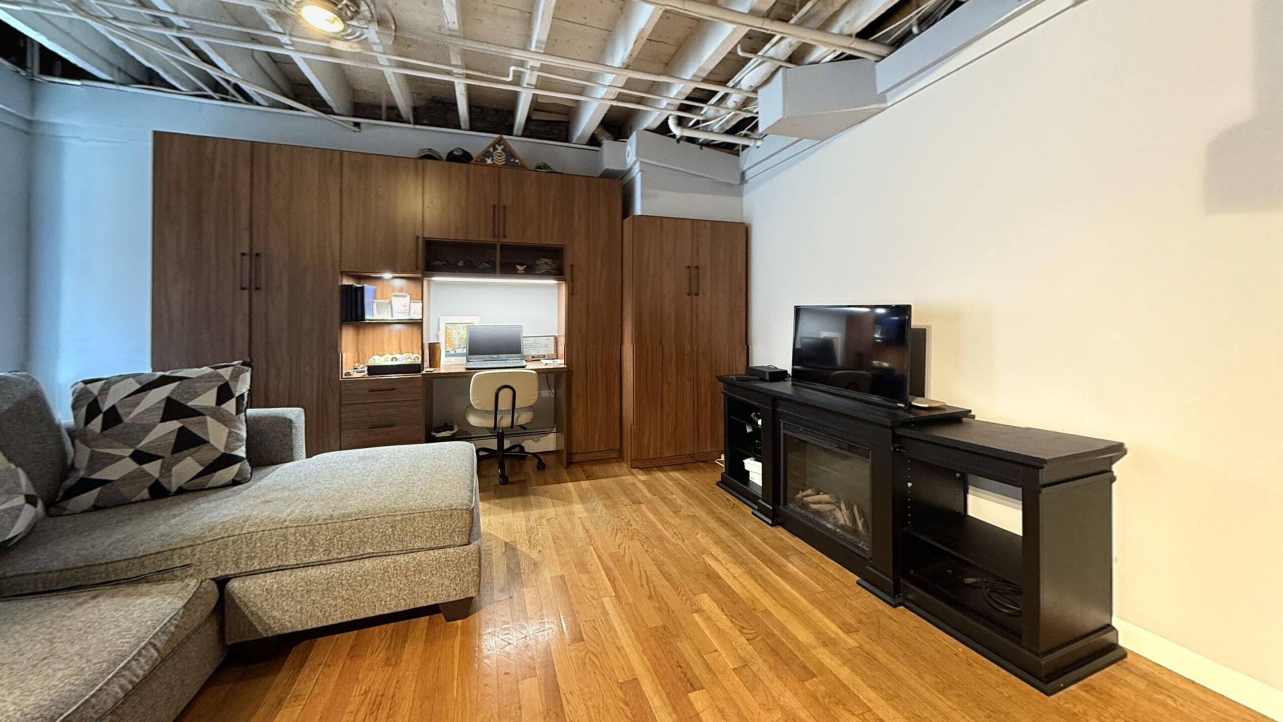 34-Sheafe-St-Living-Room